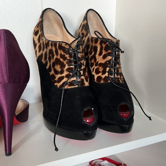Louboutin Lady corset peep toe pumps - Picture 2 of 6
